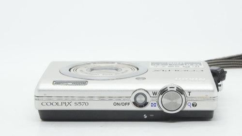 Compact Digital Camera D2067 Nikon Coolpix S570