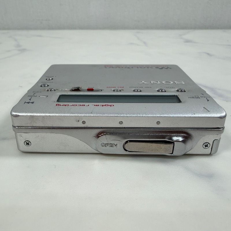 Sony Portable Md Player Mz-R900 Walkman 322K2400