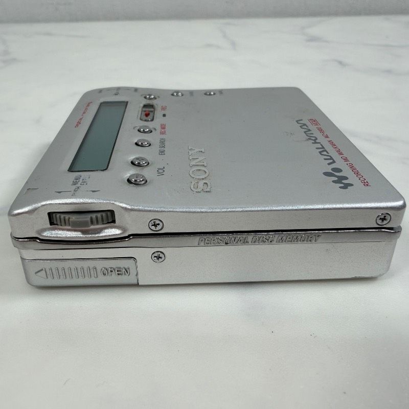 Sony Portable Md Player Mz-R900 Walkman 322K2400