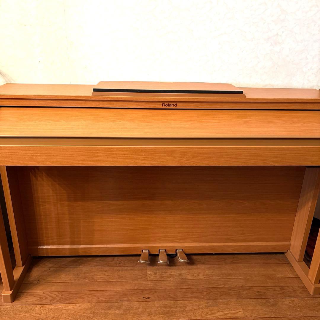 Roland Keyboard Electronic Piano