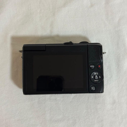 Canon Mirrorless Interchangeable Lens Cameras Eos M200