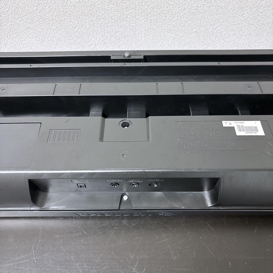 Yamaha Keyboards Digital Pianos Psr-E263 61