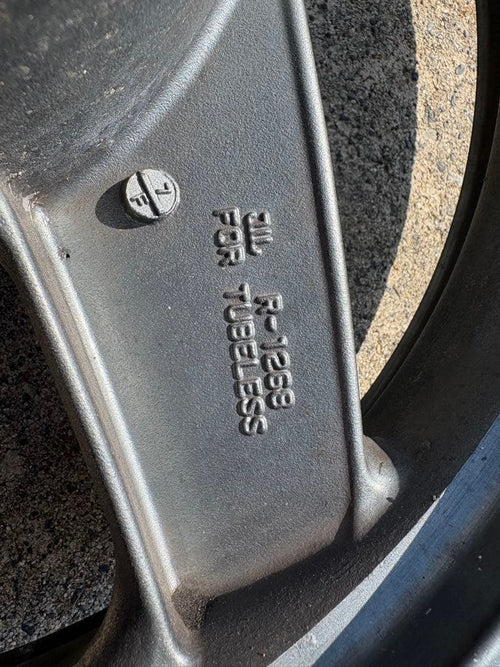 Kawasaki Wheels Gpz900R