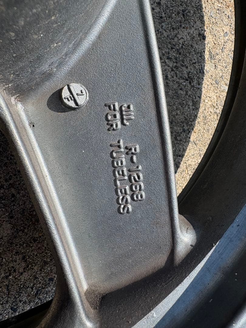 Kawasaki Wheels Gpz900R