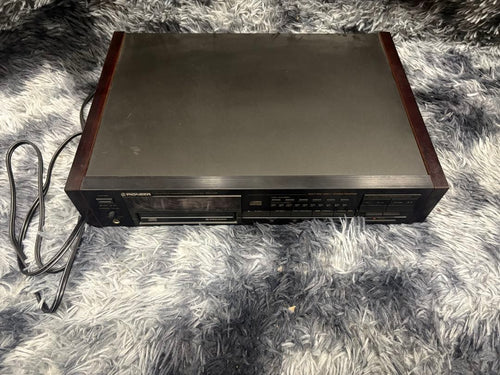 Pioneer Cd Sacd Players A0105)Pioneer Pd-M6