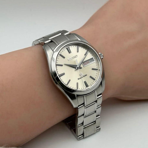 Grand Seiko Watch (Quartz) 9F83-0Ah0