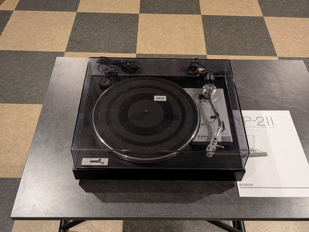 Yamaha Record Players (Turntables) Yp-211