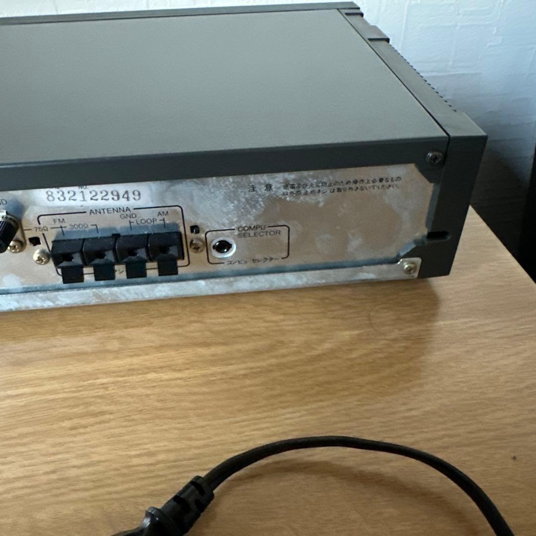 Sansui Radio Tuner T-909