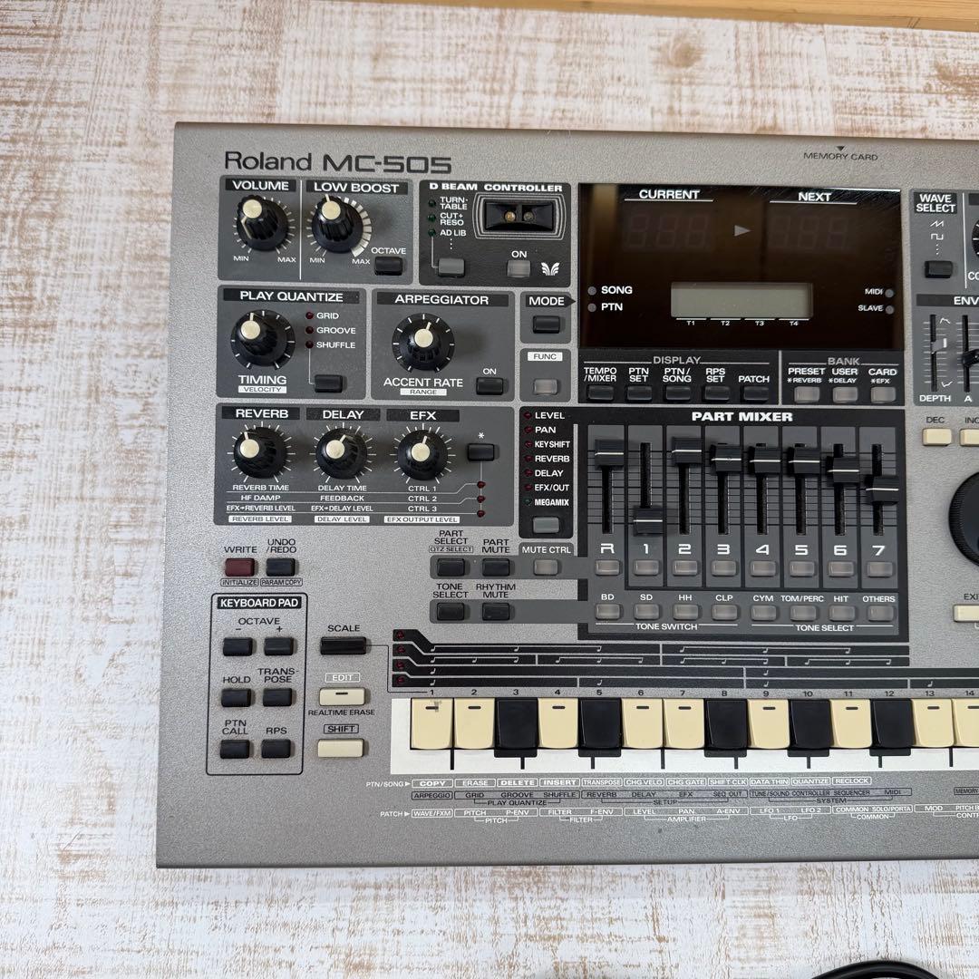 Roland Sequencers Mc-505