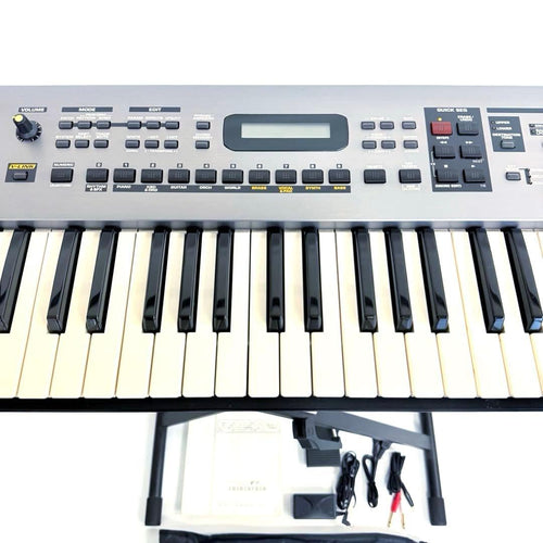 Analog Synthesizer Roland Rs-70