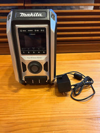 Makita Wireless Speakers Mr113
