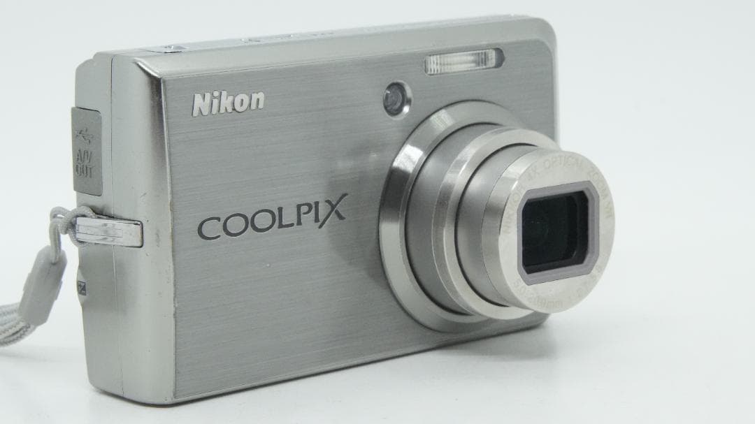 Compact Digital Cameras H2013 Nikon Coolpix S600