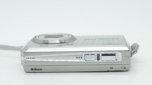Compact Digital Cameras H2013 Nikon Coolpix S600