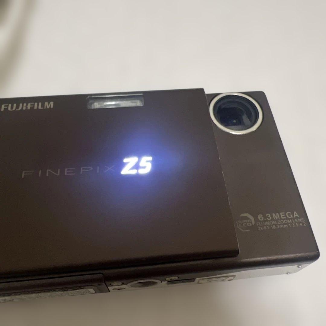 Compact Digital Cameras Fujifilm Finepix Z5