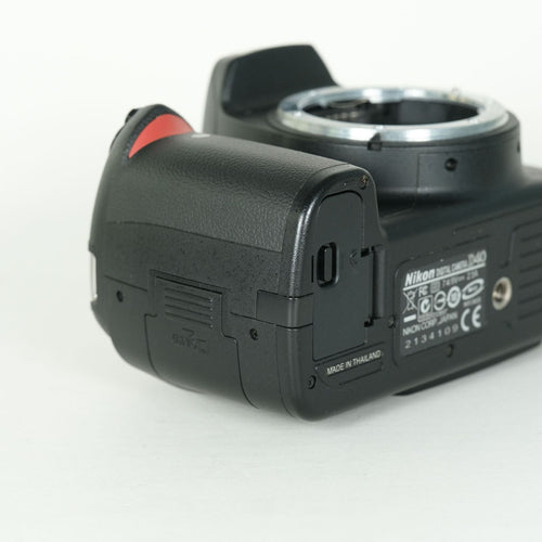 Nikon Digital Slr D40 F