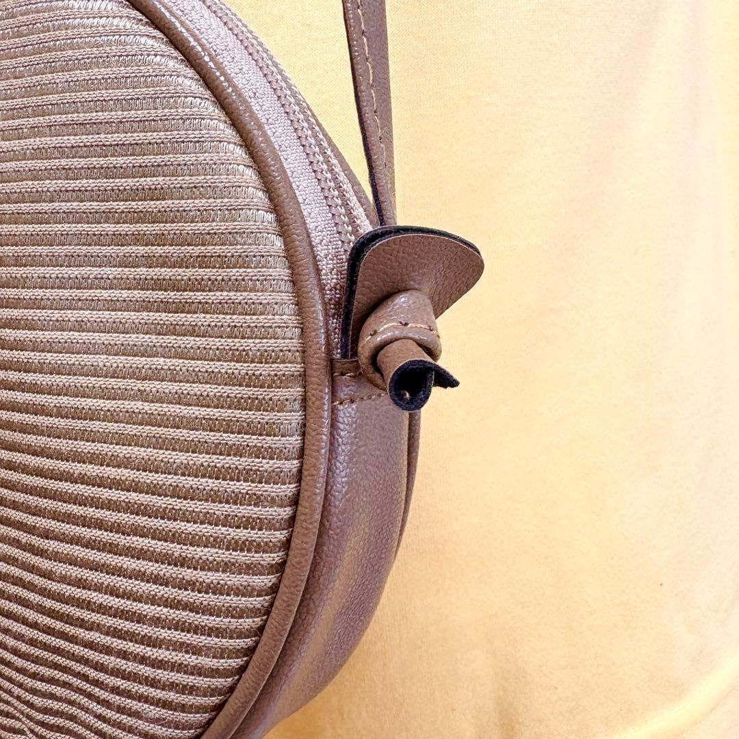 Yves Saint Laurent Shoulder Bags Ysl