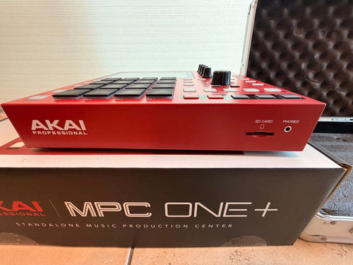 Akai Professional Samplers Mpc One+