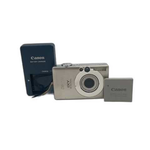 Canon Compact Digital Camera Ixy 50 Silver