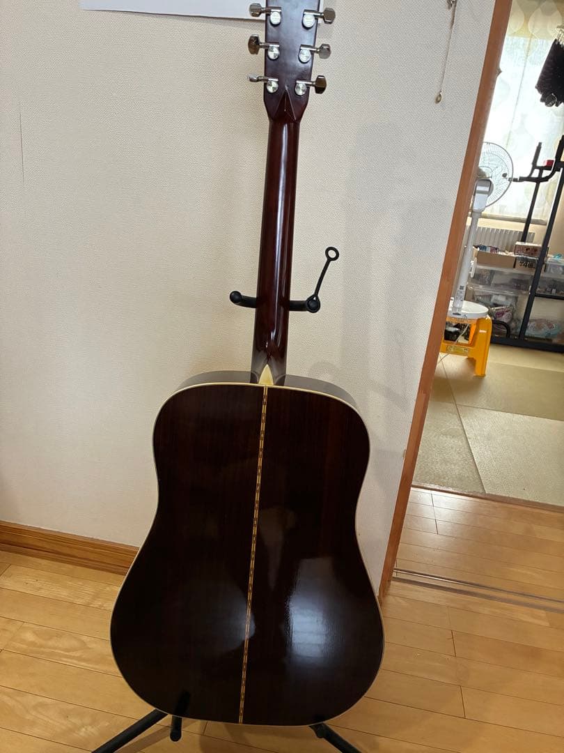 Acoustic Guitars Yamaki 140D