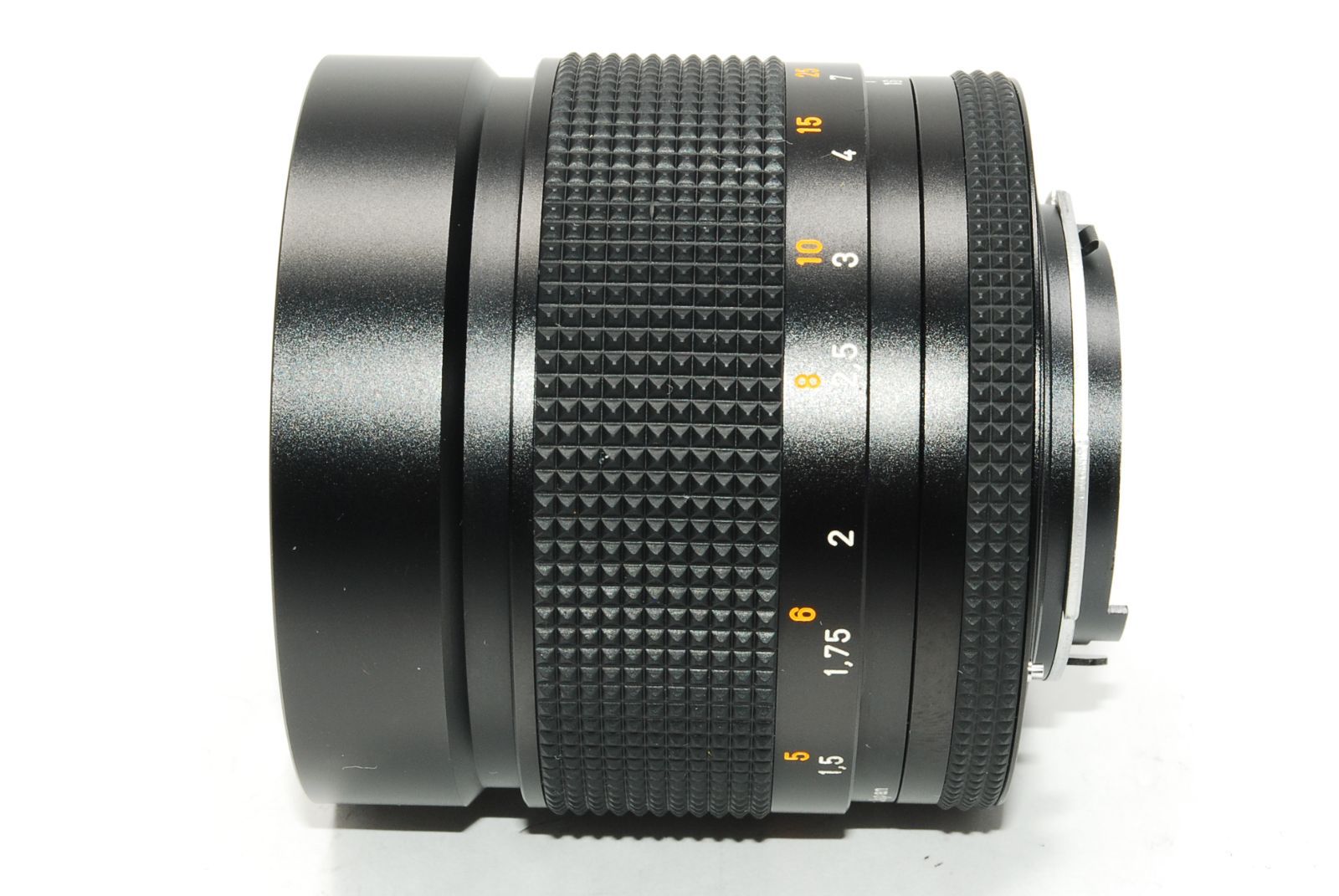 Contax Lens (Single Focus) Carl Zeiss Planar T* 85 F1.4 Mmj Cy Mount R299