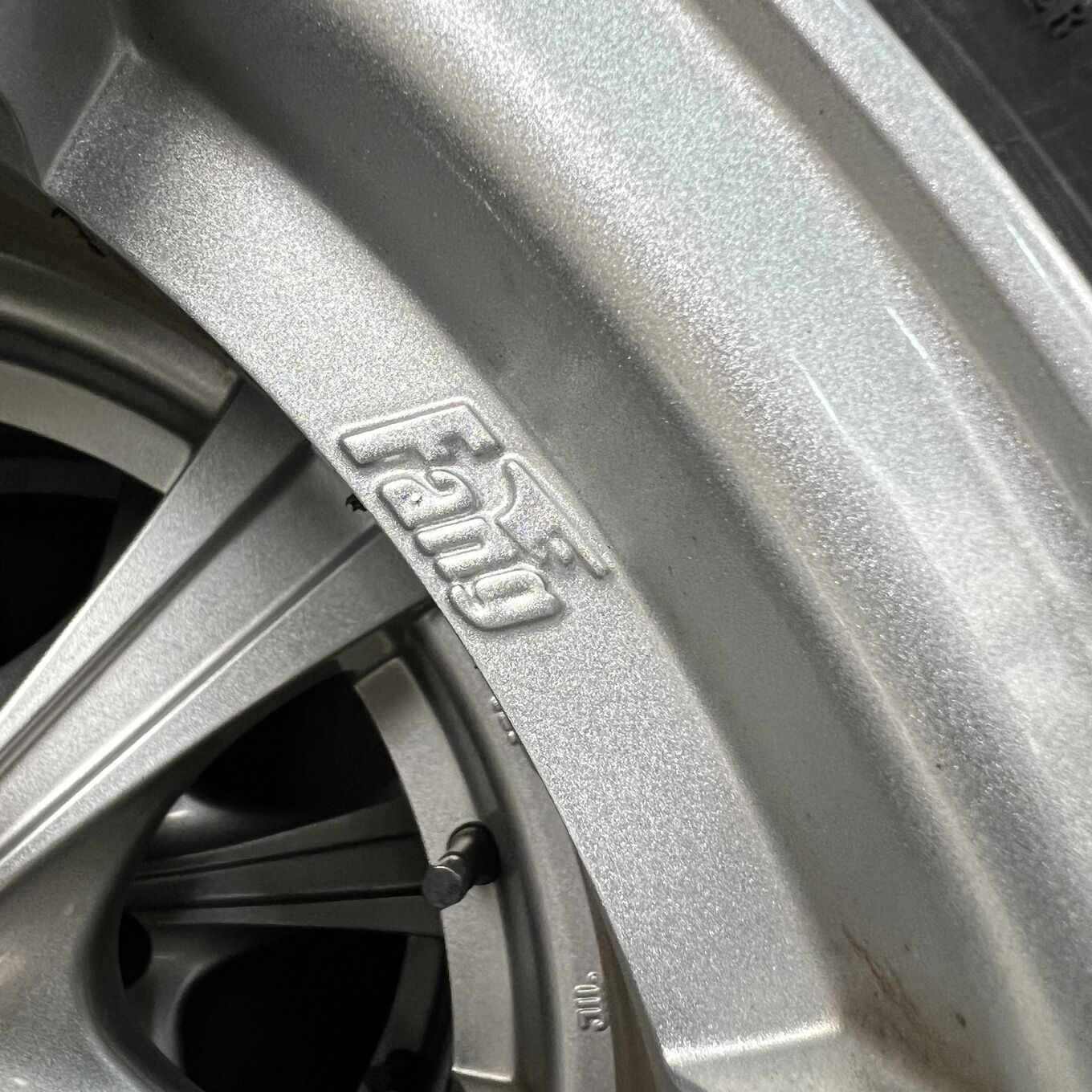Weds 15 Inches Fang 5X100 #72D40426