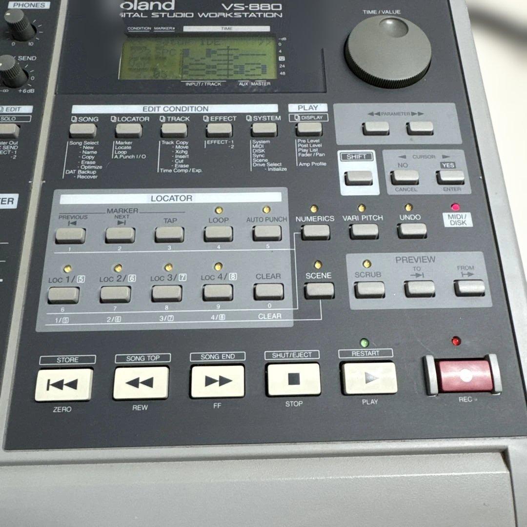 Roland Multi -Track Recorder Vs-880 Vx Panded