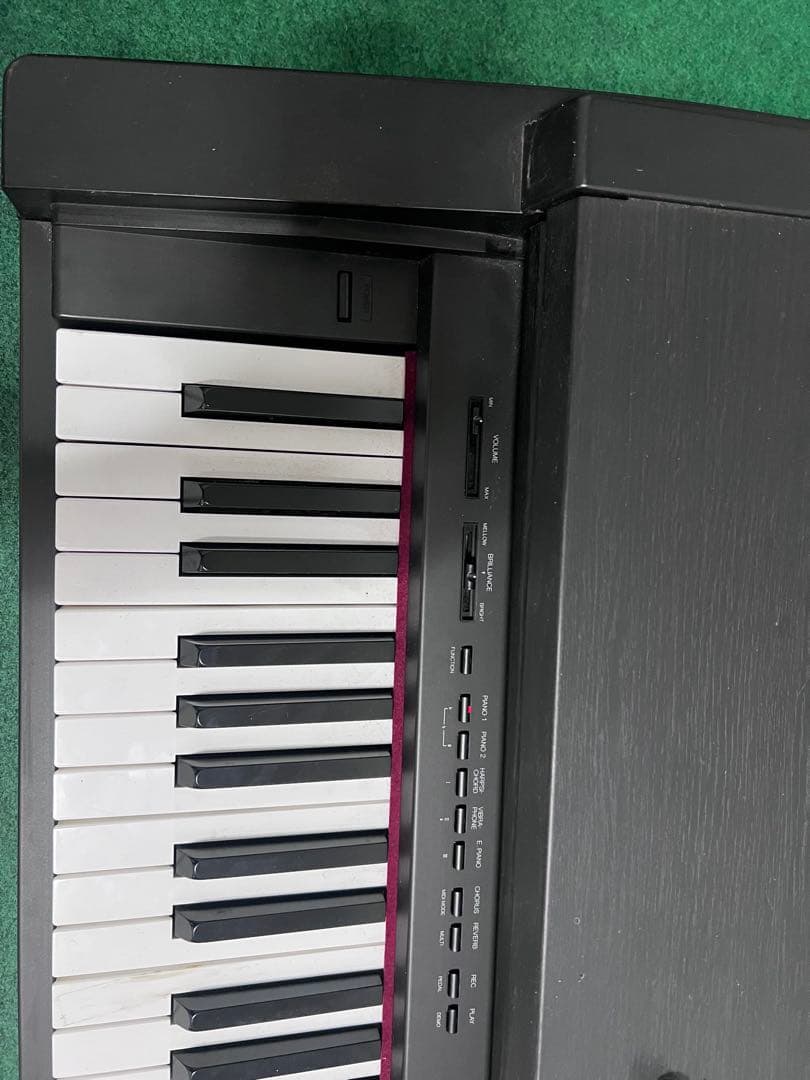 Roland Keyboards Digital Pianos