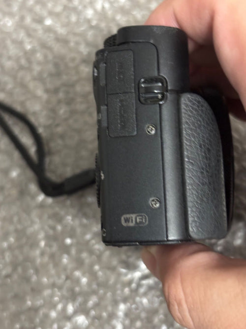 Compact Digital Camera Sony Rx100V (Dsc-Rx100M5) 7311