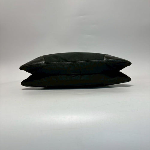 Prada Shoulder Bags U94