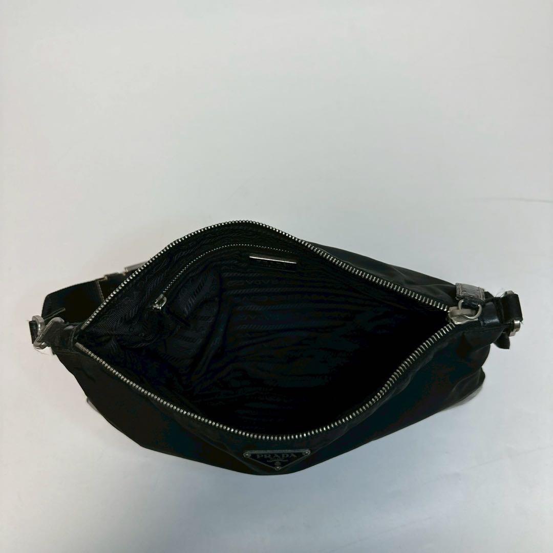 Prada Shoulder Bags U94