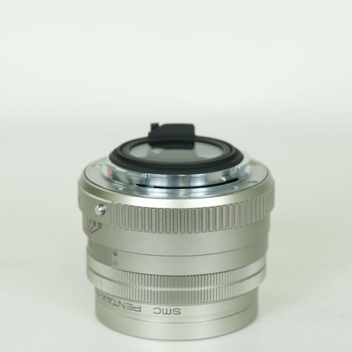 Objectif Pentax (mise au point unique) Fa77Mmf1.8 K