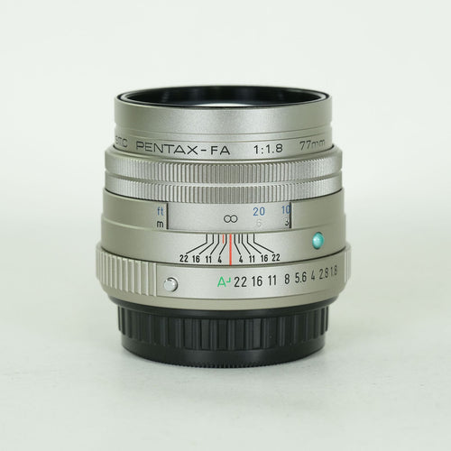 Objectif Pentax (mise au point unique) Fa77Mmf1.8 K