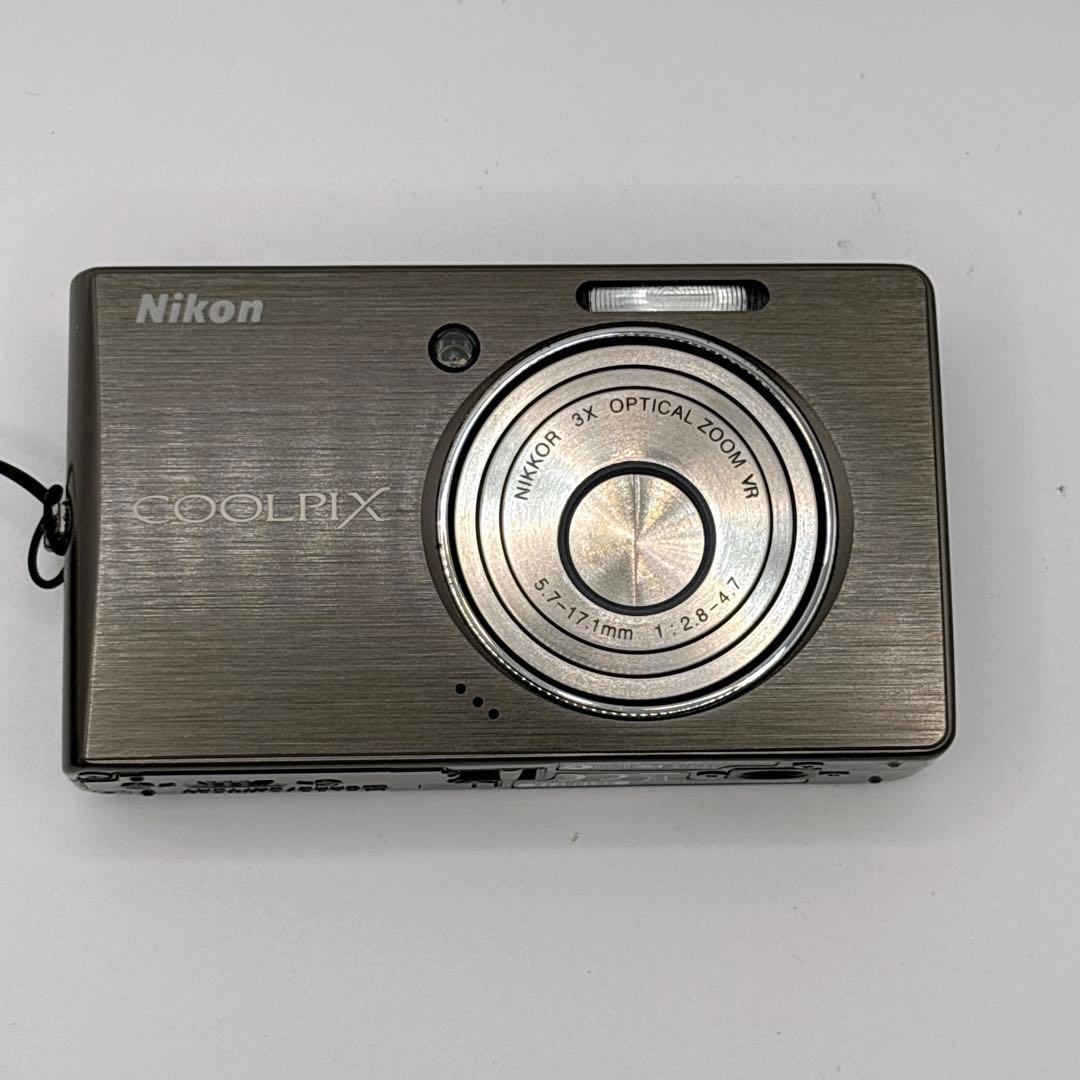 Nikon Compact Digital Cameras Coolpix S500