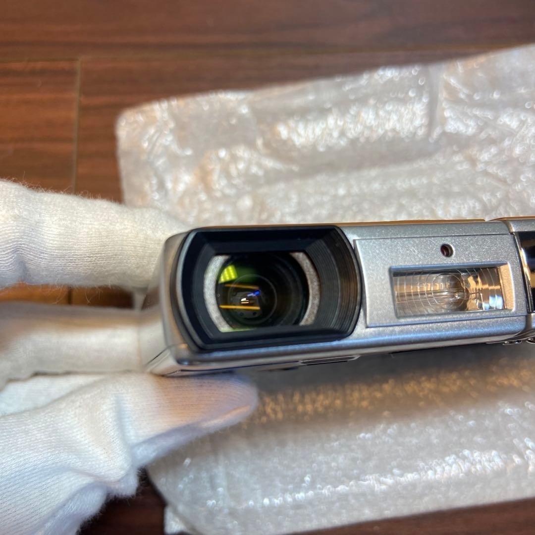 Contax Compact Digital Camera U4R 4947