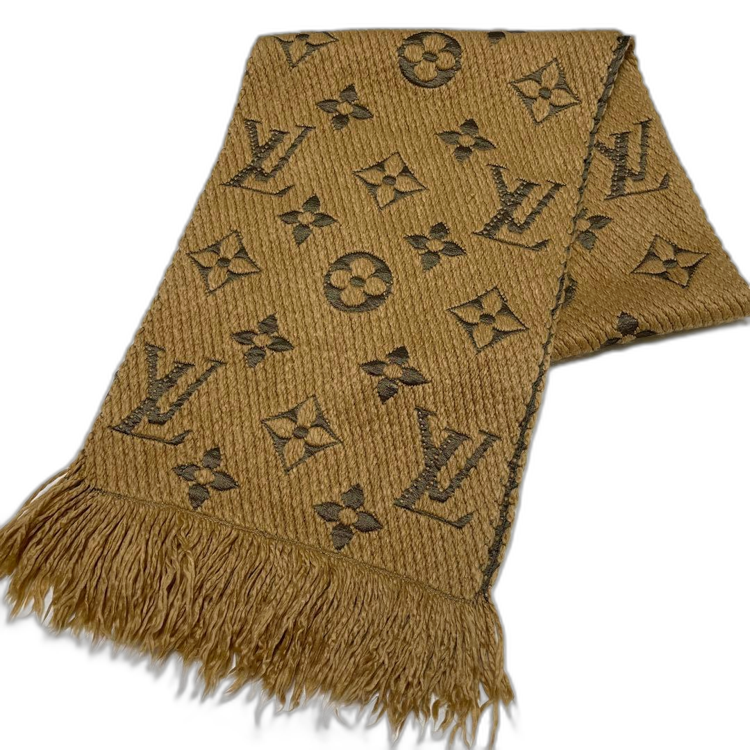 Louis Vuitton Scarves