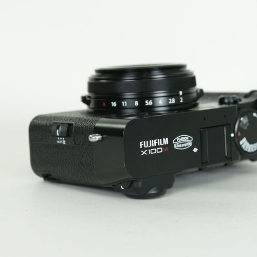 Fujifilm Compact Digital Camera 2,000 X100Vi