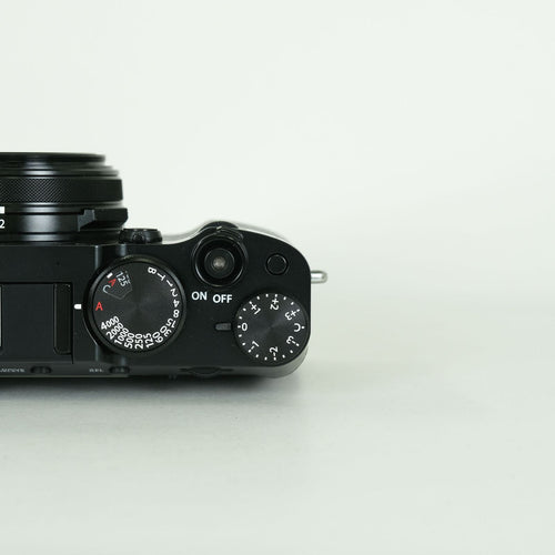 Fujifilm Compact Digital Camera 2,000 X100Vi