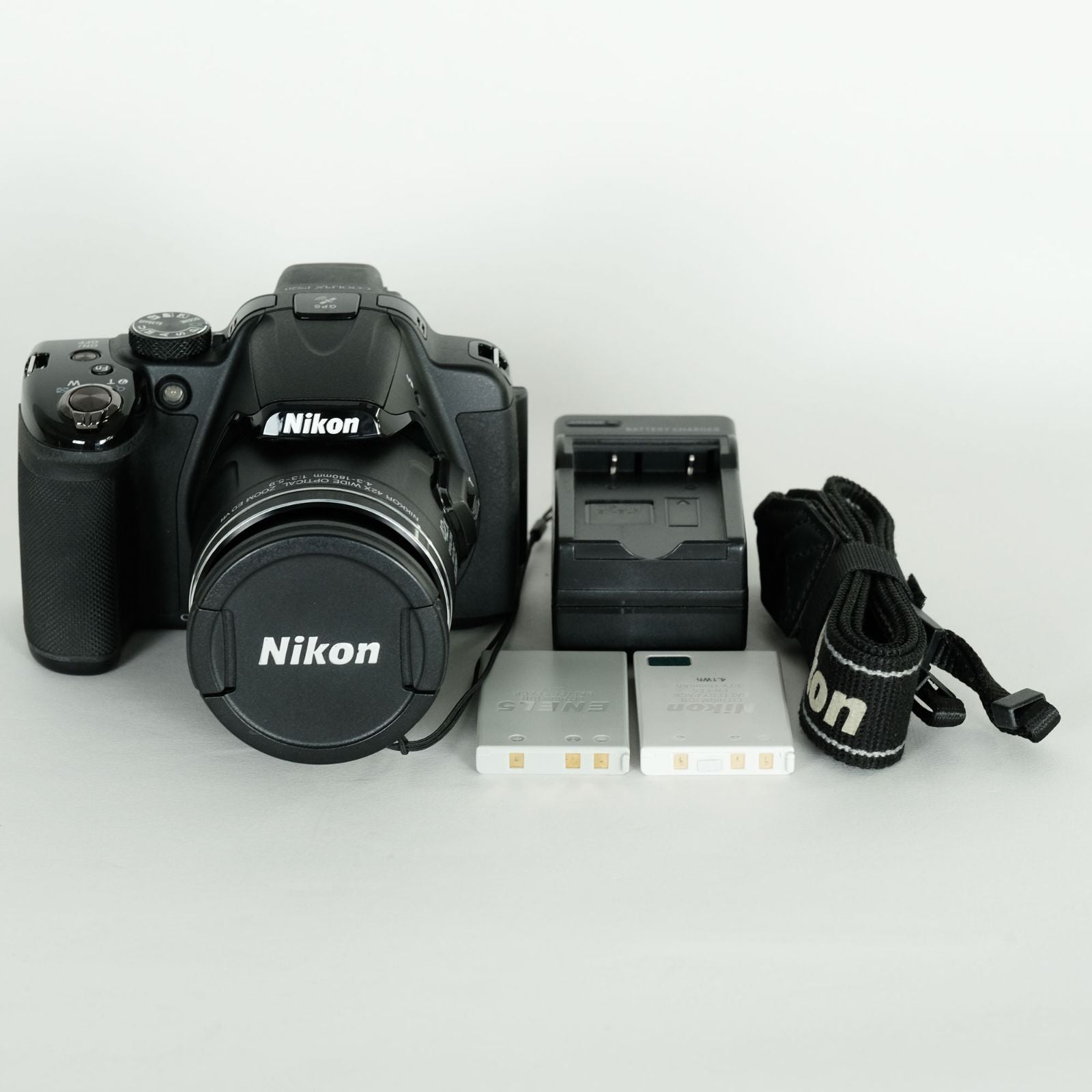 Nikon Compact Digital Camera Coolpix P520 Bk