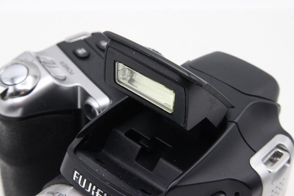 Fujifilm Compact Digital Camera Finepix S8000Fd 260204D