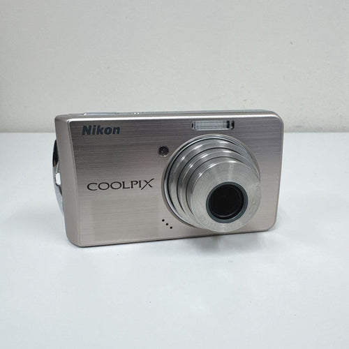 Nikon Compact Digital Cameras Coolpix S520
