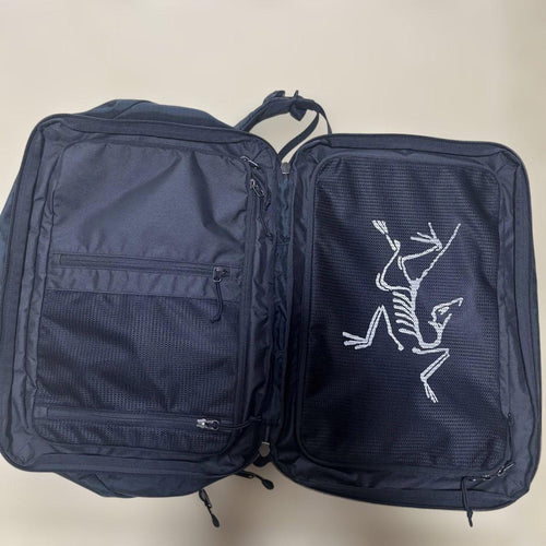 Arc'Teryx Shoulder Bags