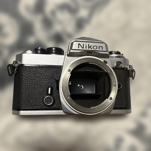 Nikon Slr Camera (Film) Fe