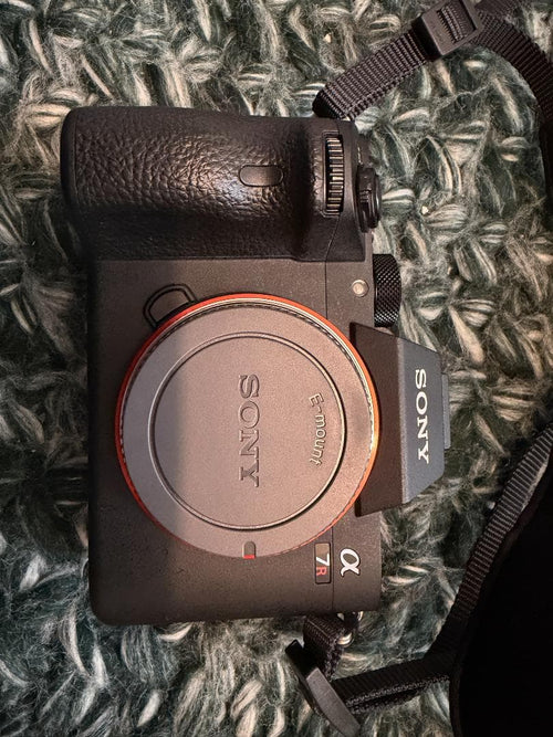 Sony Mirrorless Interchangeable Lips 7Riii 3217 Fe35Mm F1.4 Za