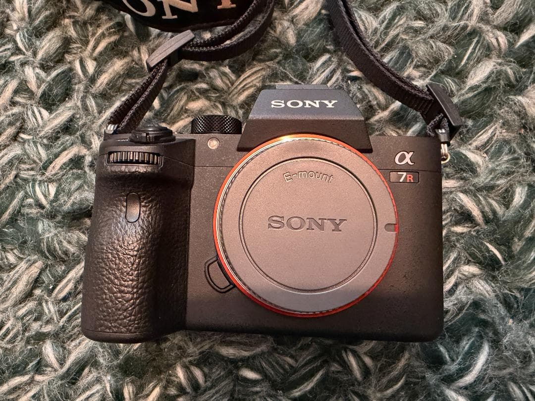 Sony Mirrorless Interchangeable Lips 7Riii 3217 Fe35Mm F1.4 Za
