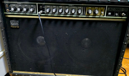 Roland Guitar Amplifiers Jazz Chorus-120