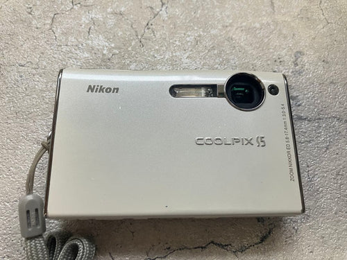 Nikon Compact Digital Cameras Coolpix S5