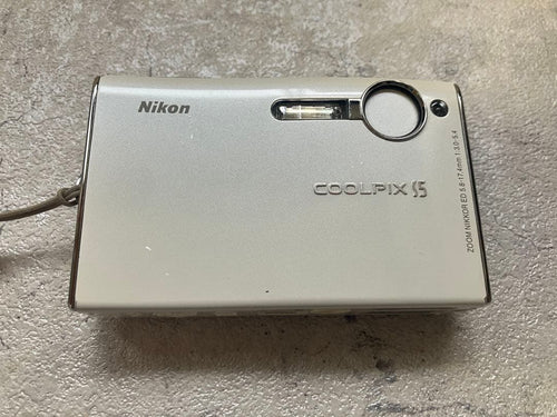 Nikon Compact Digital Cameras Coolpix S5