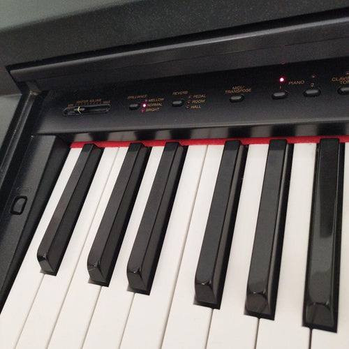 Keyboards Digital Pianos Yamaha Clavinova Clp-560