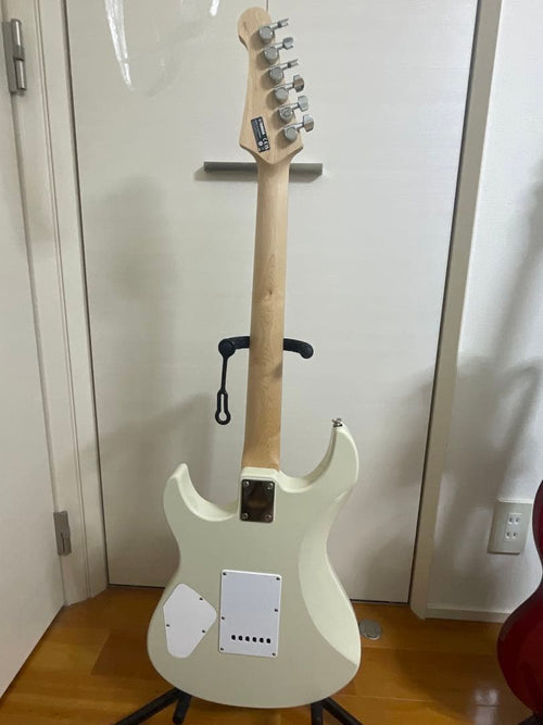 Yamaha Electric Guitars Pacifica 112V