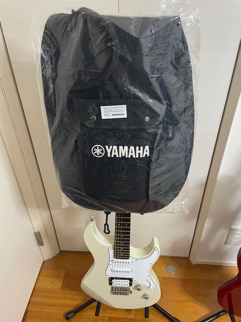 Yamaha Electric Guitars Pacifica 112V